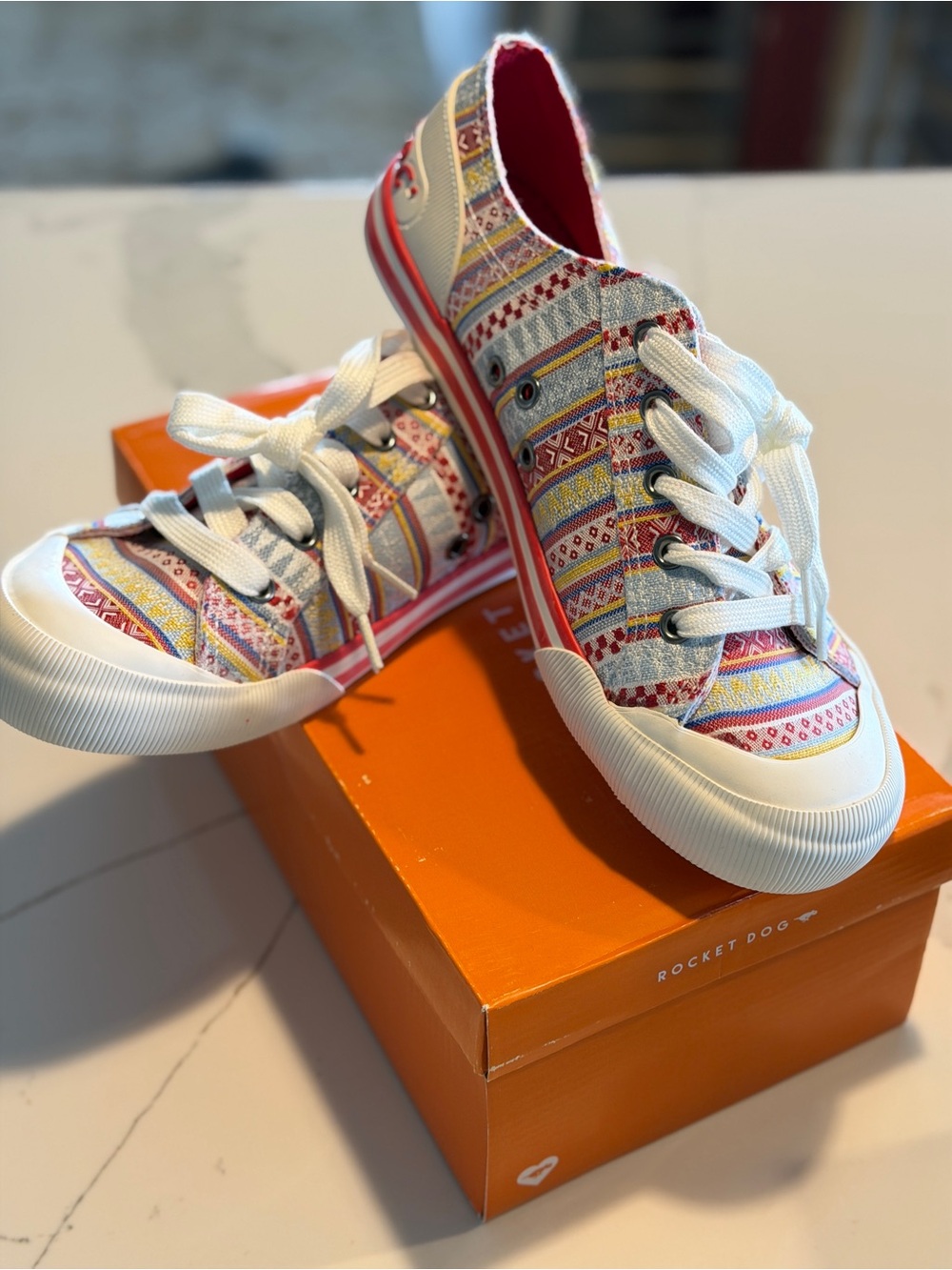 Rocket Dog Jazzin Korma sneakers - 9.5 - NEW